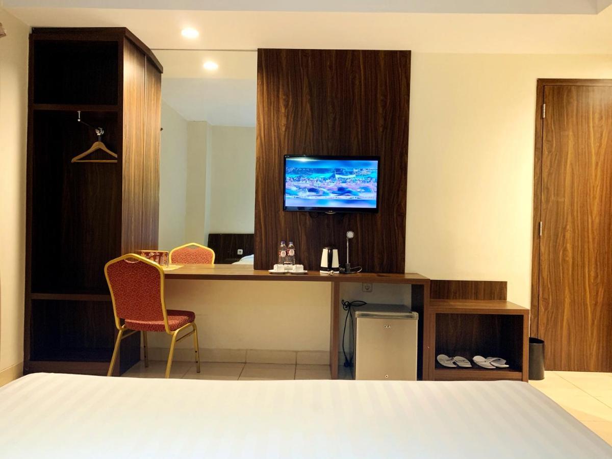 Ameera Hotel Pekanbaru Extérieur photo
