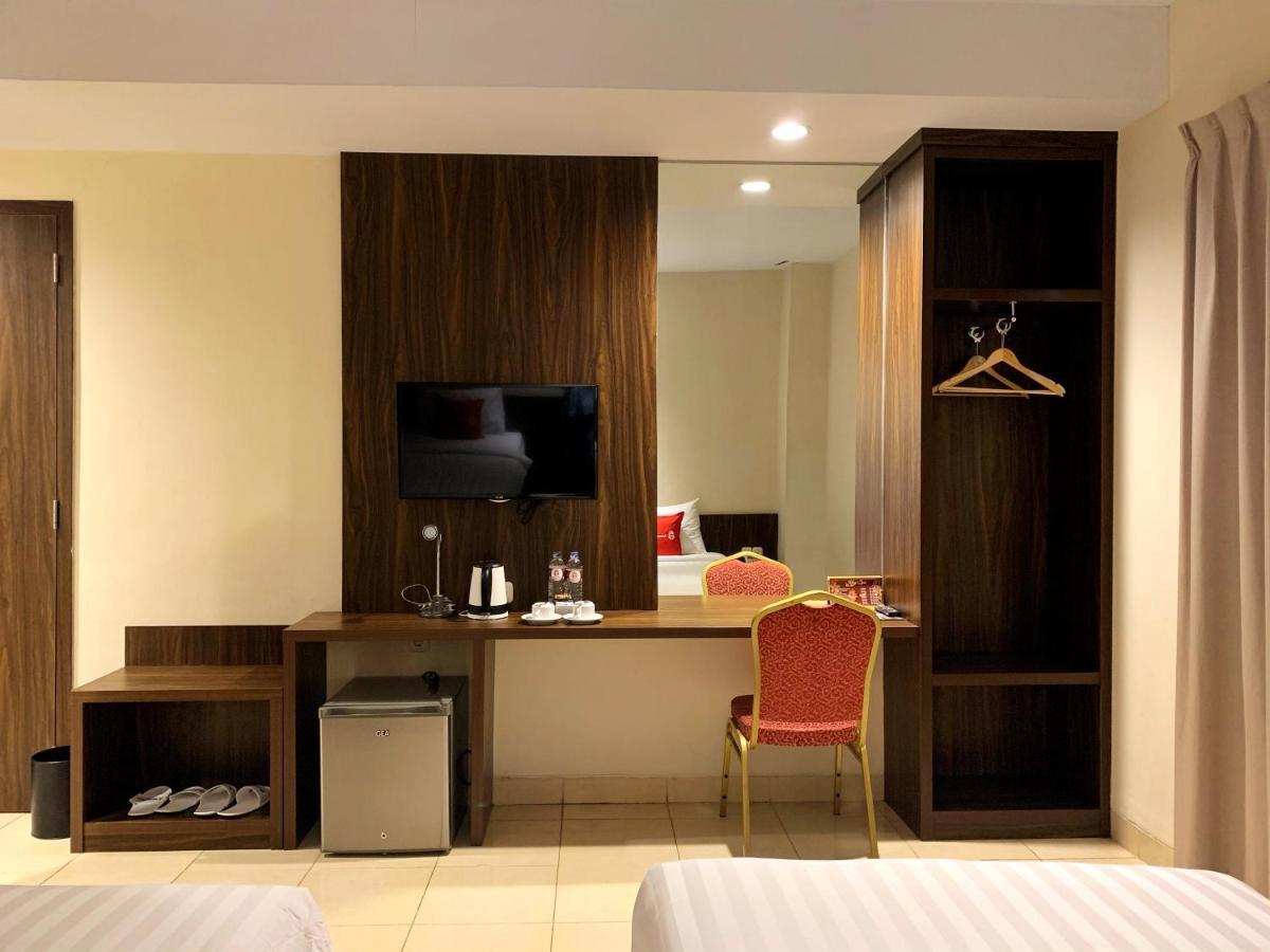 Ameera Hotel Pekanbaru Extérieur photo