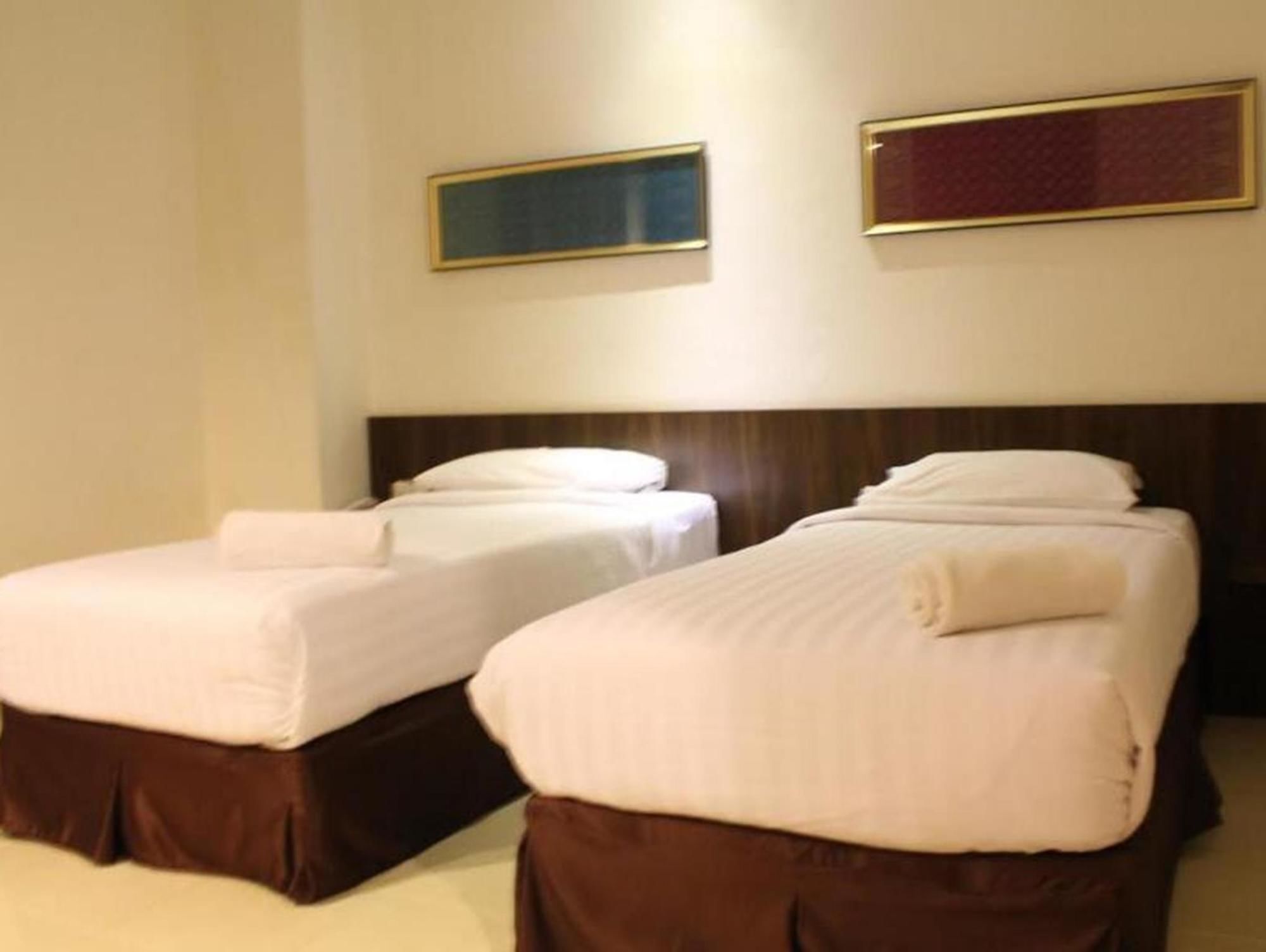 Ameera Hotel Pekanbaru Extérieur photo