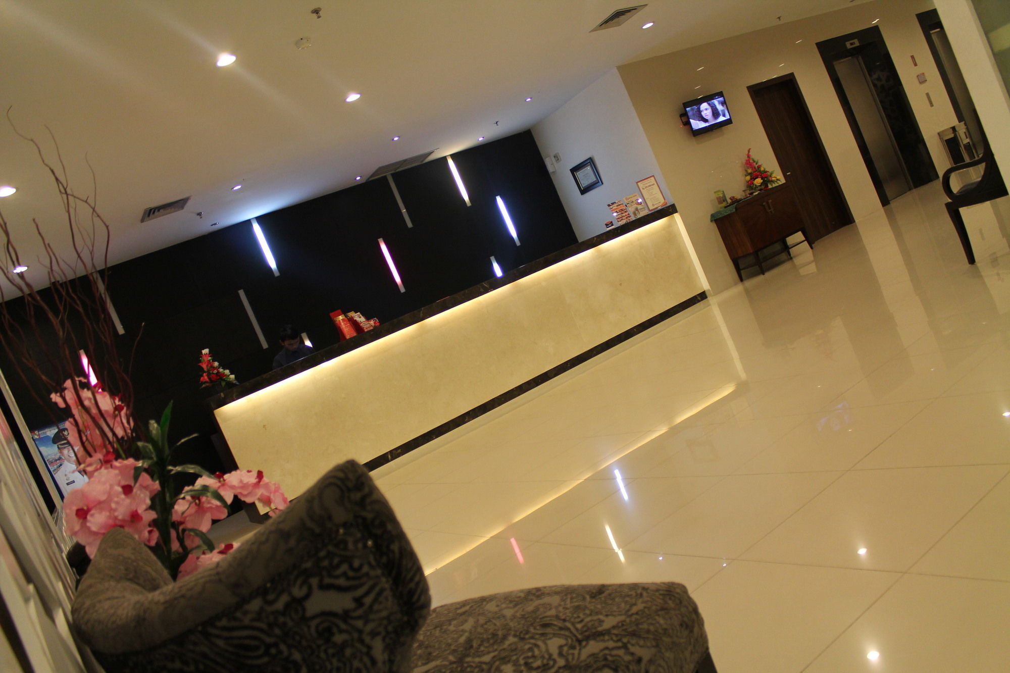 Ameera Hotel Pekanbaru Extérieur photo